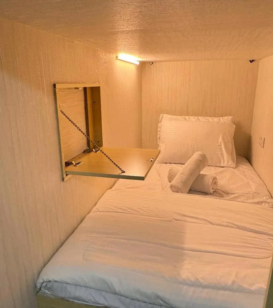 Capsule Hostel Room In Business Bay Near Downtown Dubai
