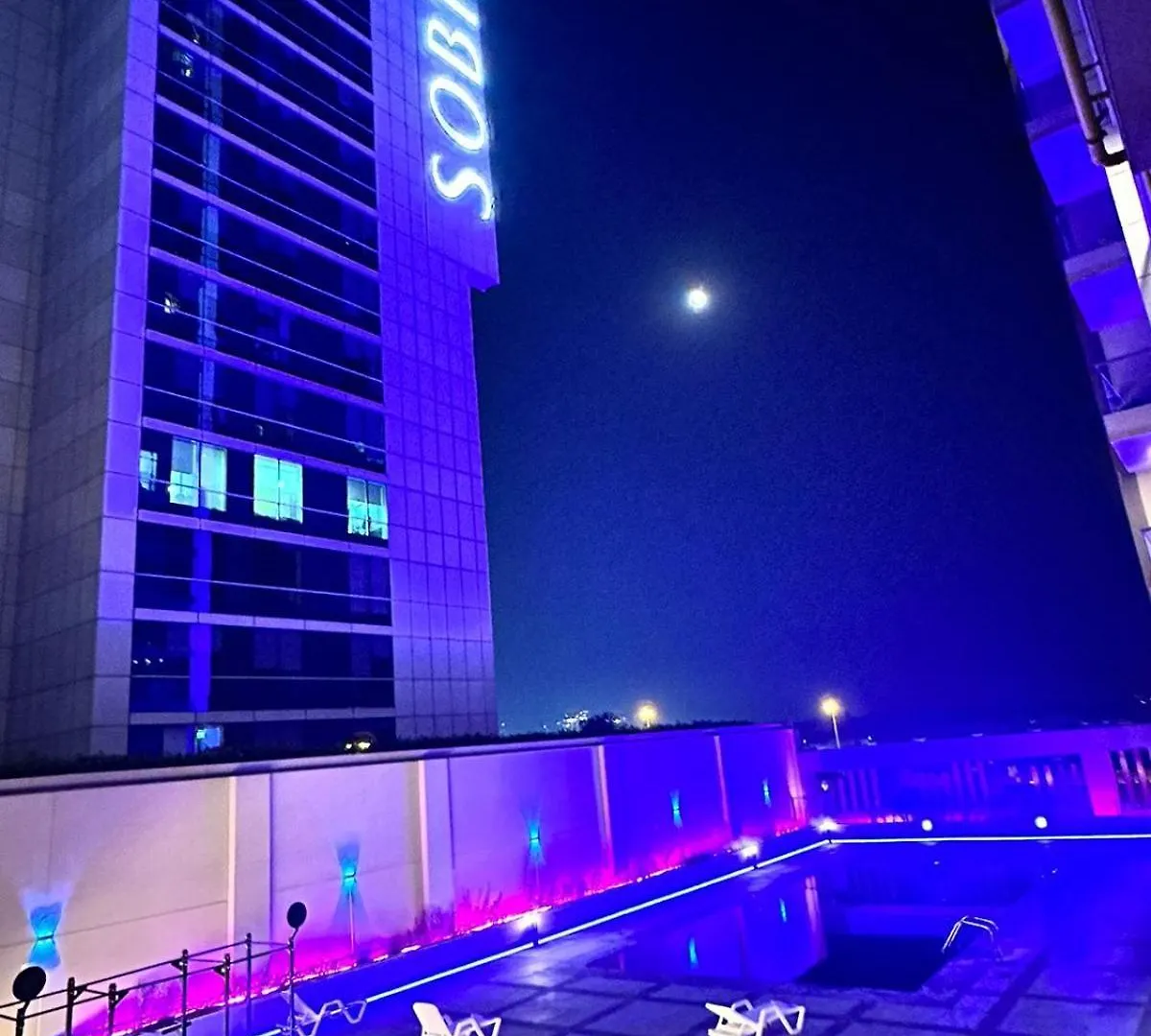 Capsule Hostel Room In Business Bay Near Downtown Dubai United Arab Emirates